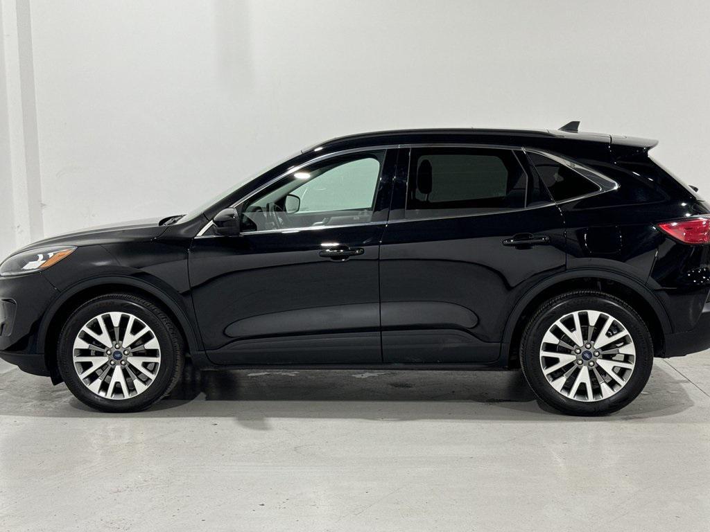 used 2022 Ford Escape car, priced at $24,972