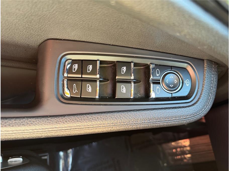used 2020 Porsche Macan car, priced at $32,995