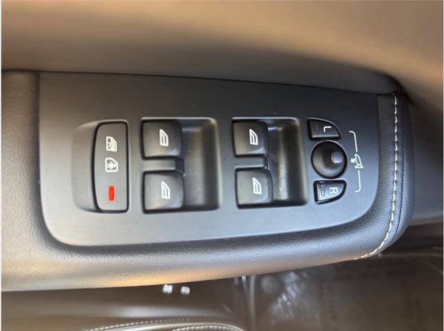 used 2019 Volvo XC60 Recharge Plug-In Hybrid car, priced at $24,995