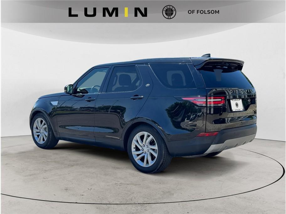 used 2018 Land Rover Discovery car, priced at $18,795