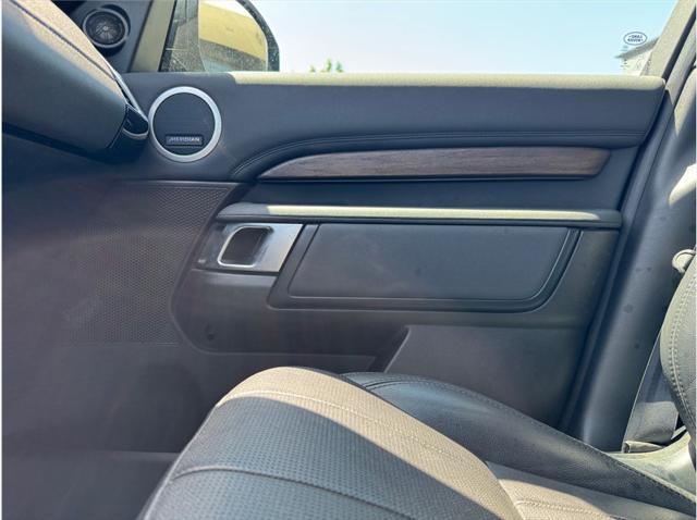 used 2018 Land Rover Discovery car, priced at $18,995