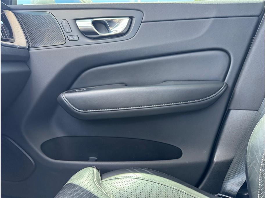 used 2022 Volvo XC60 car, priced at $23,595