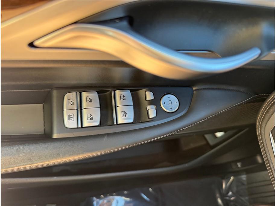 used 2020 BMW 750 car, priced at $33,495