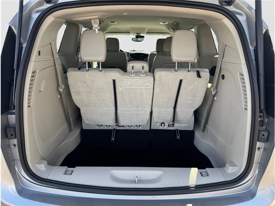 used 2021 Chrysler Pacifica car, priced at $21,995