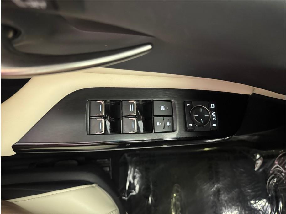 used 2022 Lexus ES 300h car, priced at $28,995