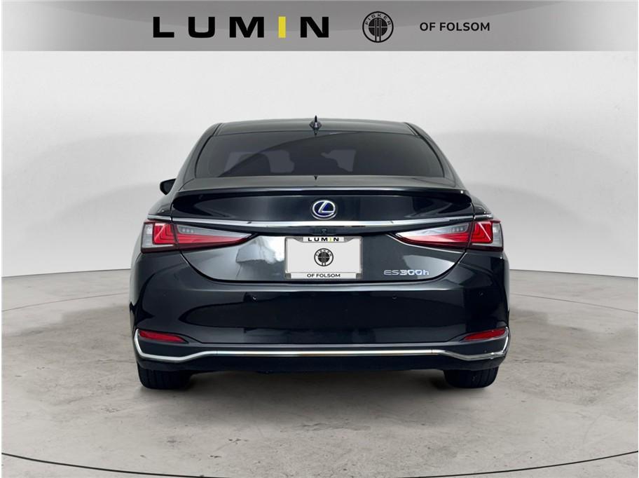 used 2022 Lexus ES 300h car, priced at $28,995
