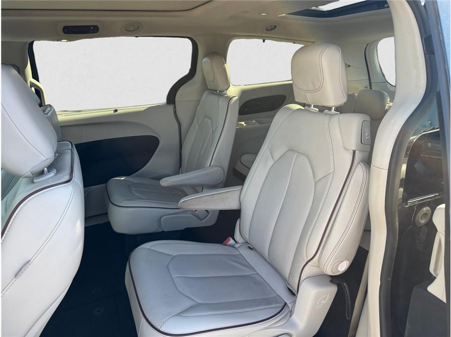 used 2020 Chrysler Pacifica car, priced at $19,995