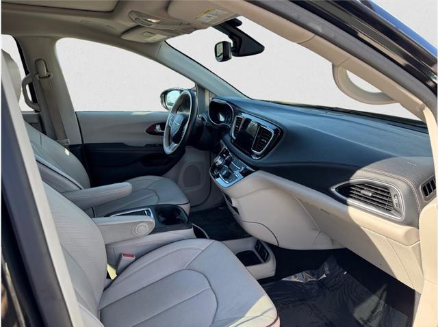 used 2020 Chrysler Pacifica car, priced at $20,995