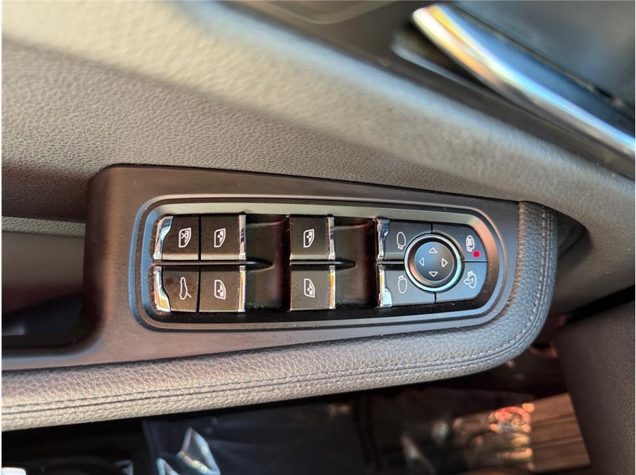 used 2021 Porsche Macan car, priced at $30,995