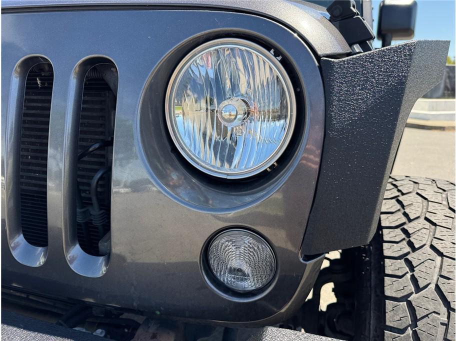 used 2016 Jeep Wrangler Unlimited car, priced at $21,995