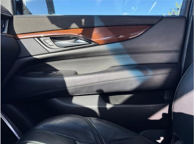 used 2019 Cadillac Escalade car, priced at $27,995