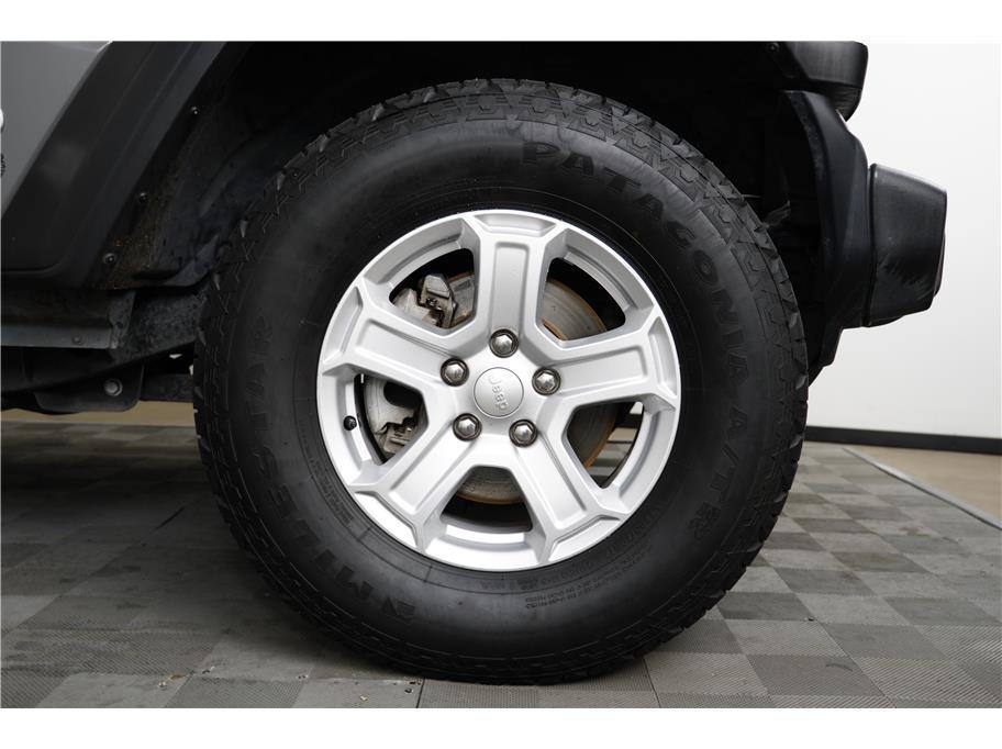 used 2020 Jeep Wrangler Unlimited car, priced at $25,595
