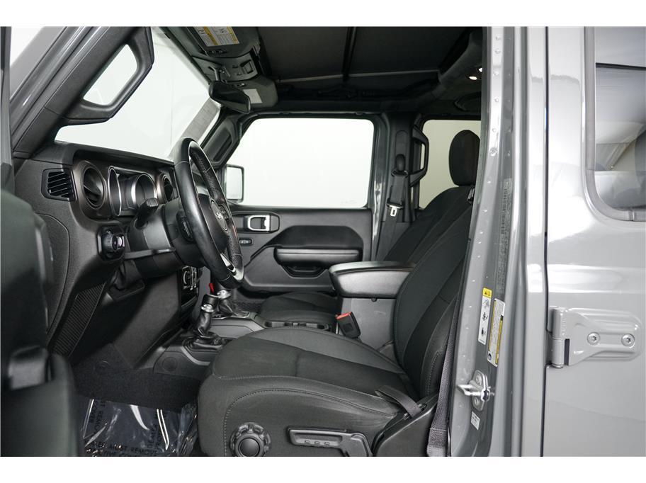 used 2020 Jeep Wrangler Unlimited car, priced at $25,595