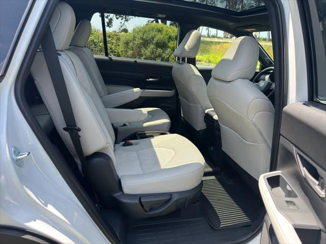 new 2025 Toyota Grand Highlander Hybrid car, priced at $60,892