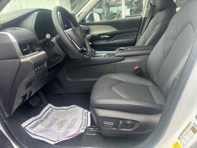 new 2025 Toyota Grand Highlander car, priced at $55,617