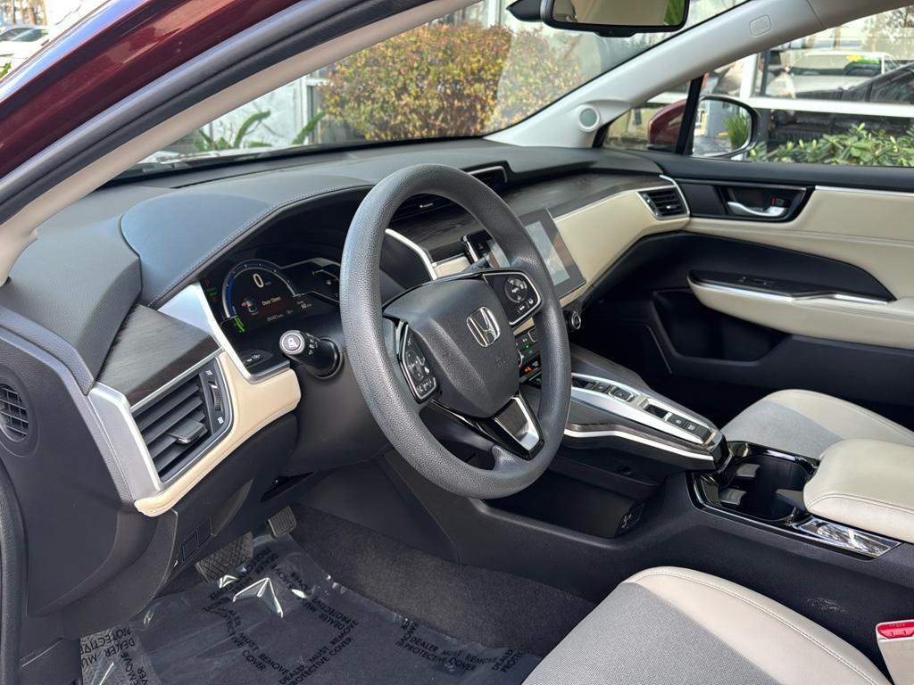 used 2018 Honda Clarity Plug-In Hybrid car, priced at $17,500