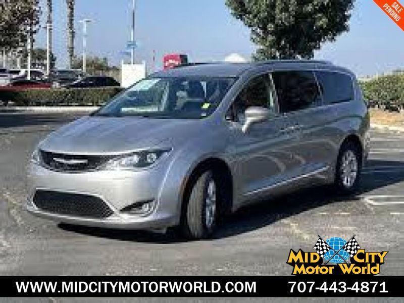 used 2020 Chrysler Pacifica car, priced at $19,900