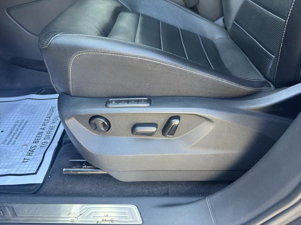 used 2018 Volkswagen Atlas car, priced at $23,900