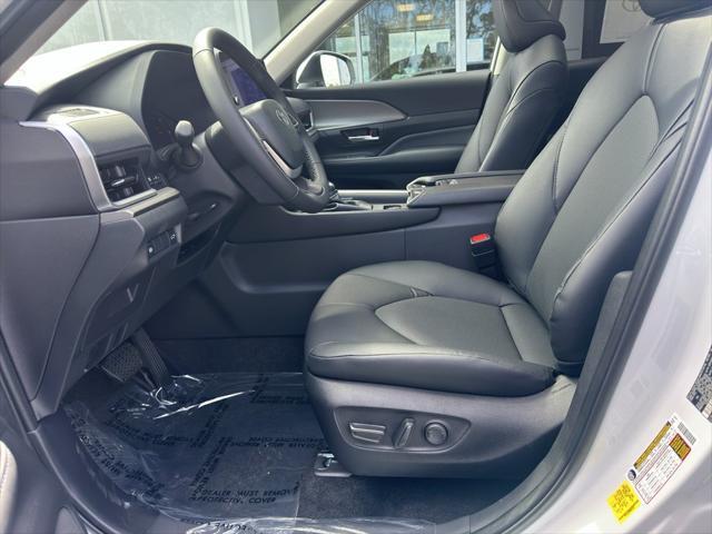 new 2025 Toyota Grand Highlander car, priced at $48,995