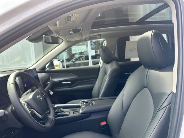 new 2025 Toyota Grand Highlander car, priced at $48,995