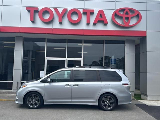 used 2017 Toyota Sienna car, priced at $27,900