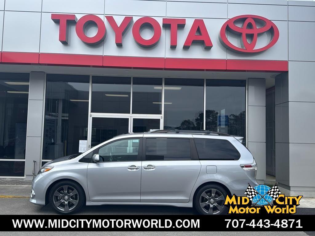 used 2017 Toyota Sienna car, priced at $27,999