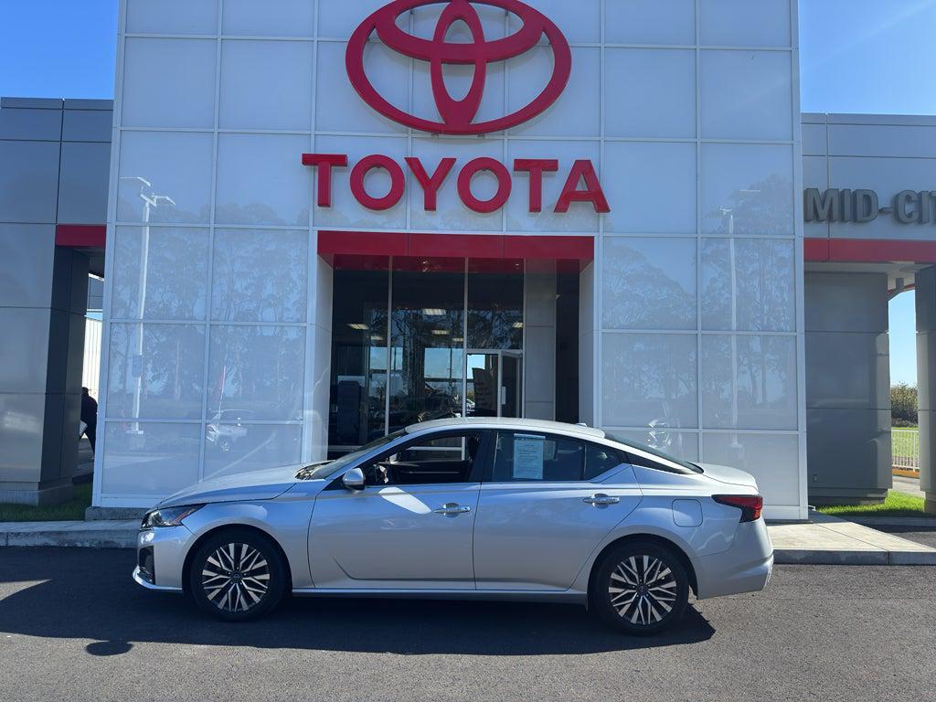 used 2023 Nissan Altima car, priced at $21,000