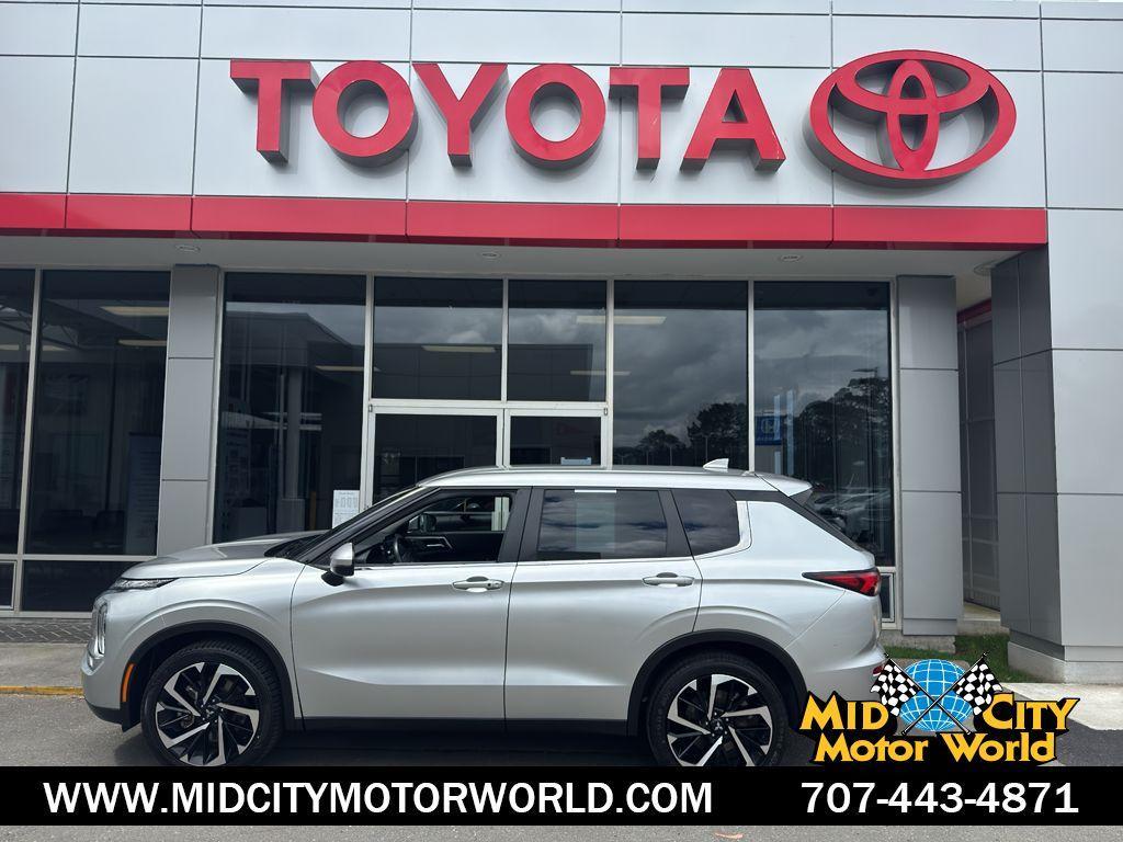 used 2023 Mitsubishi Outlander car, priced at $25,999