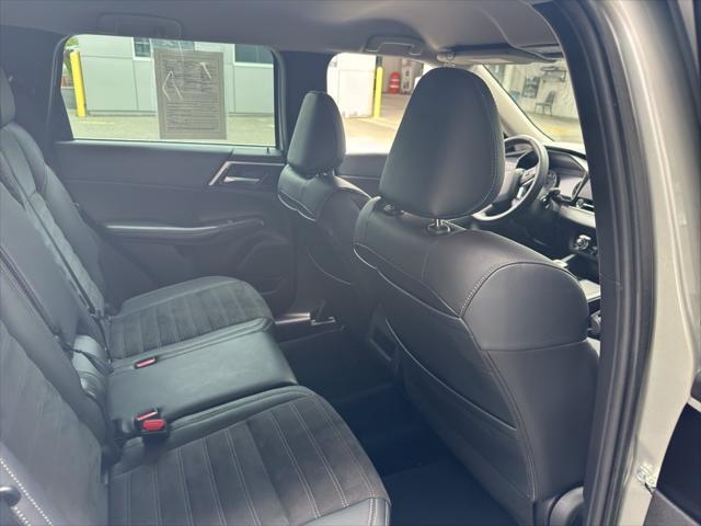 used 2023 Mitsubishi Outlander car, priced at $25,900