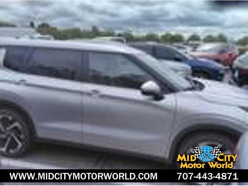 used 2023 Mitsubishi Outlander car, priced at $25,999