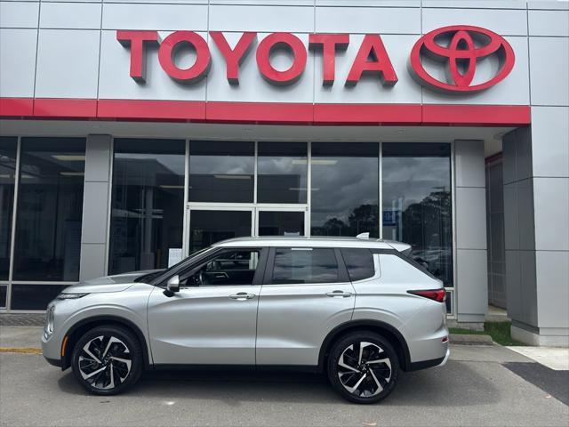 used 2023 Mitsubishi Outlander car, priced at $25,900