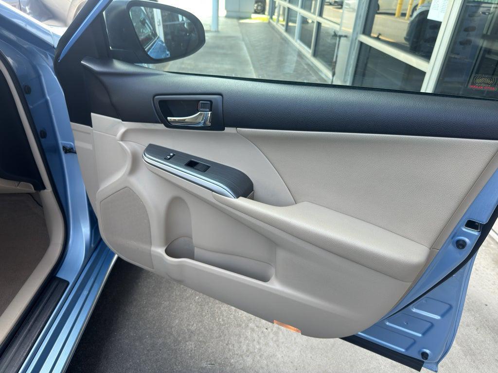 used 2012 Toyota Camry Hybrid car, priced at $10,999