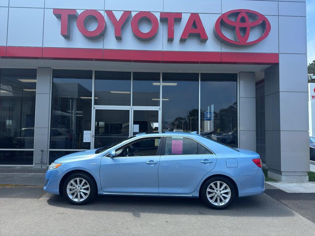 used 2012 Toyota Camry Hybrid car, priced at $10,999