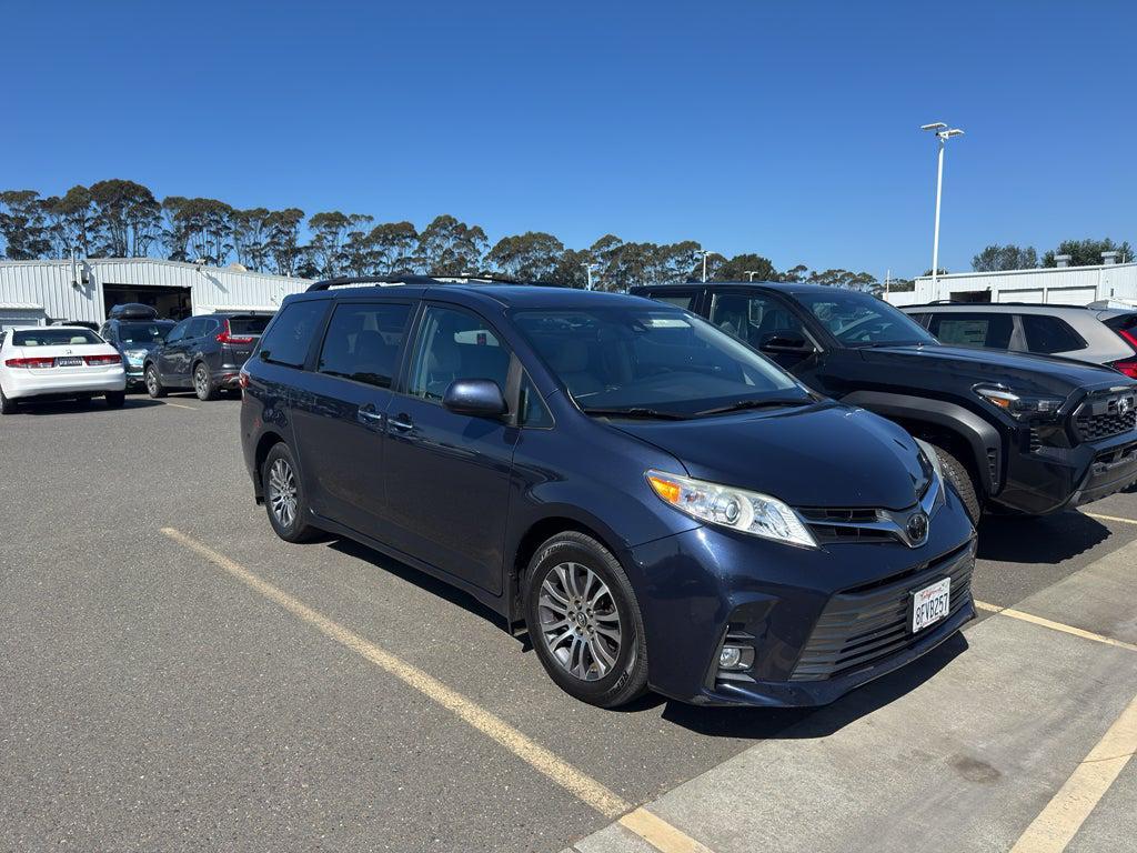 used 2018 Toyota Sienna car, priced at $29,999