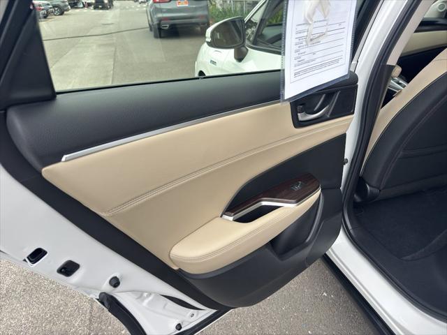 used 2019 Honda Clarity Plug-In Hybrid car, priced at $24,500