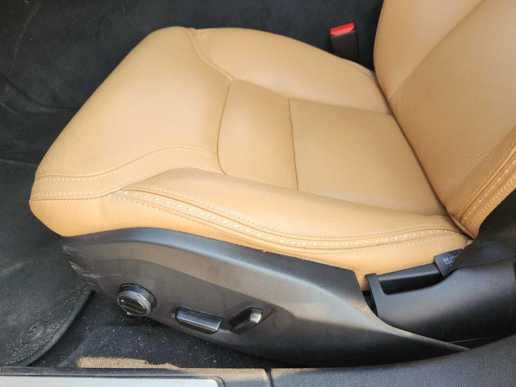 used 2020 Volvo V60 Cross Country car, priced at $29,990