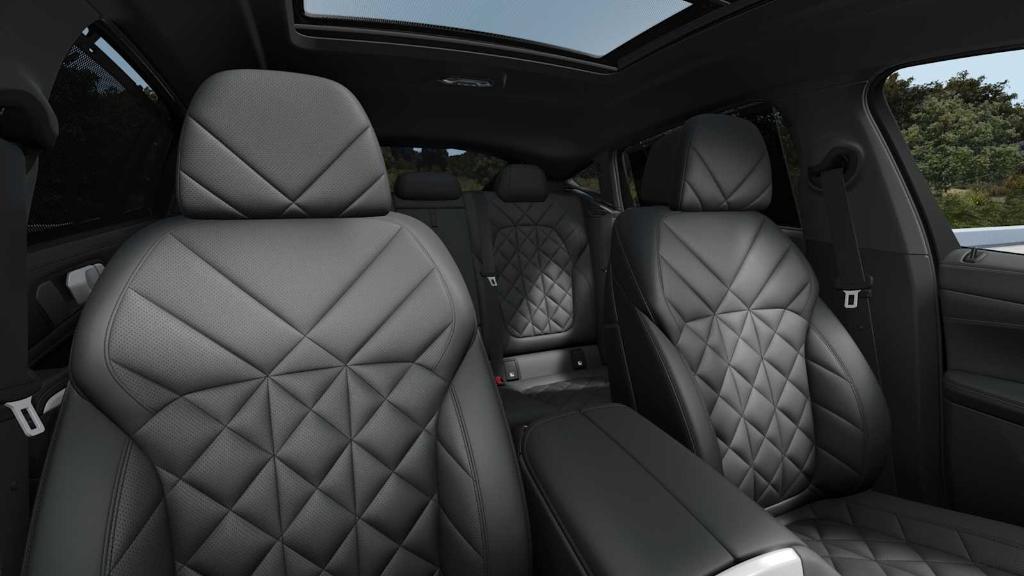 new 2026 BMW X6 car, priced at $92,125