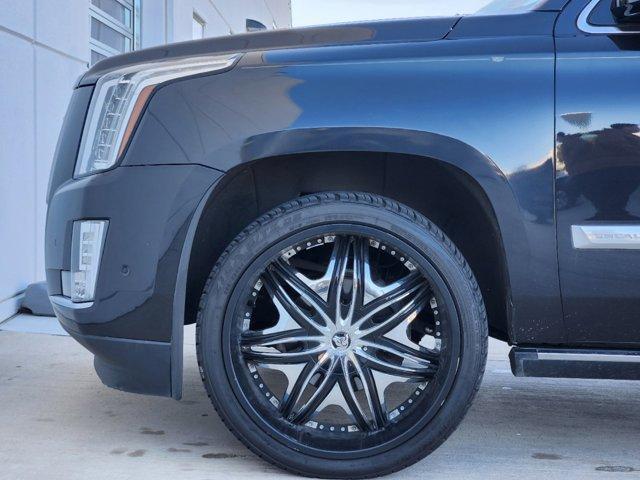 used 2019 Cadillac Escalade car, priced at $37,331