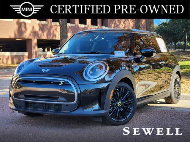 used 2024 MINI SE Hardtop car, priced at $26,990