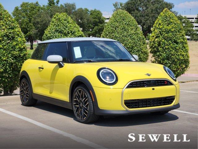 new 2025 MINI Hardtop car, priced at $38,485