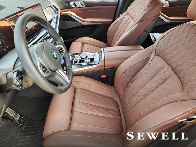 new 2025 BMW X7 car, priced at $117,020