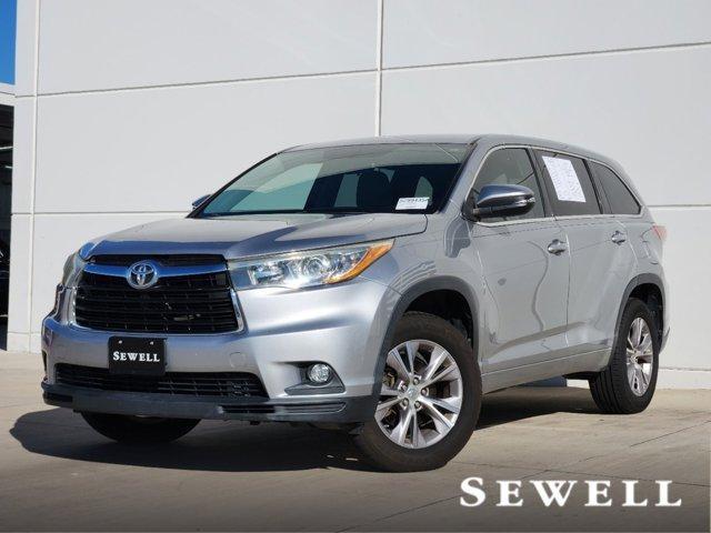 used 2015 Toyota Highlander car, priced at $14,993