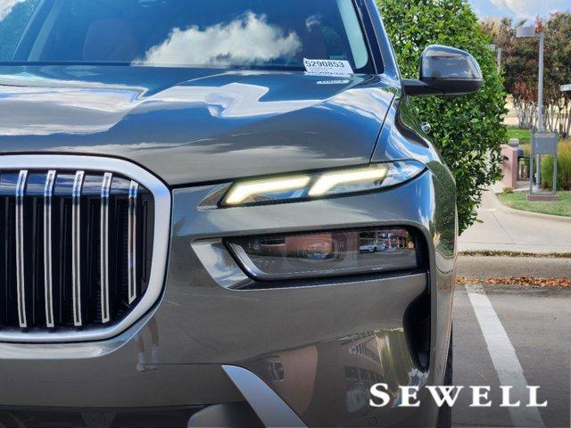 new 2025 BMW X7 car, priced at $93,440