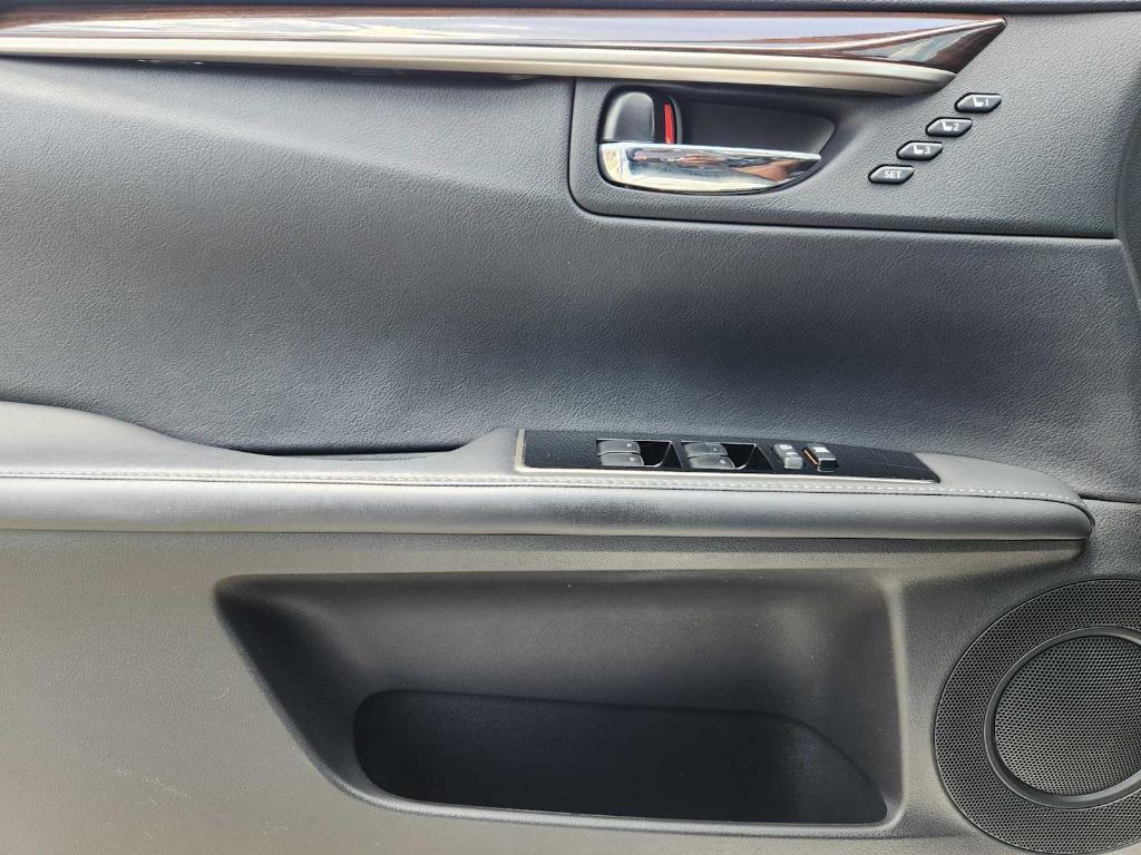 used 2016 Lexus ES 350 car, priced at $21,491