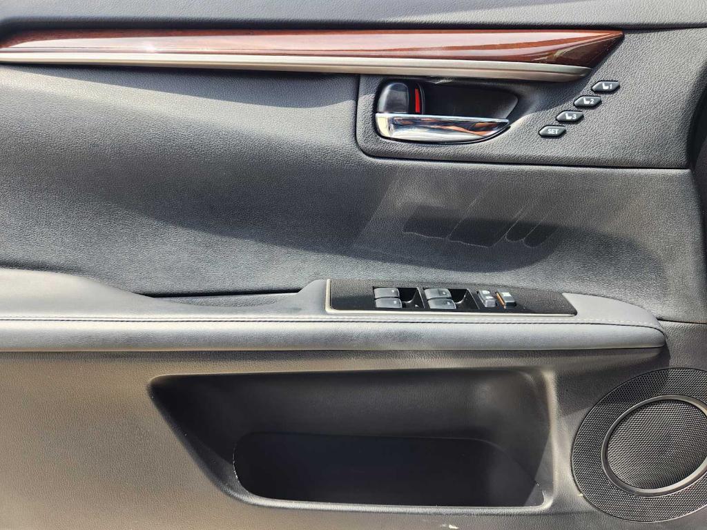 used 2017 Lexus ES 350 car, priced at $22,990