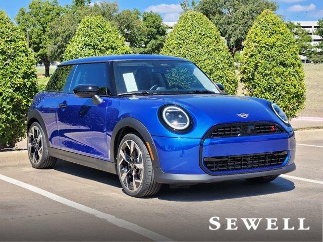 new 2025 MINI Hardtop car, priced at $35,970