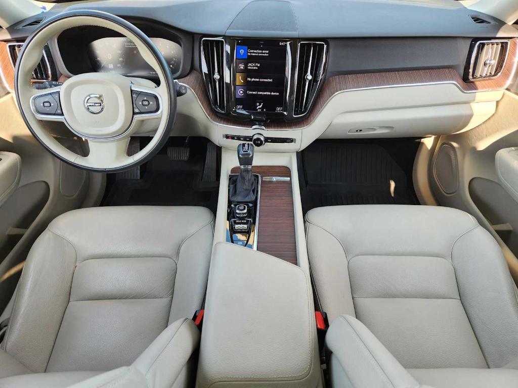 used 2021 Volvo XC60 car, priced at $24,994
