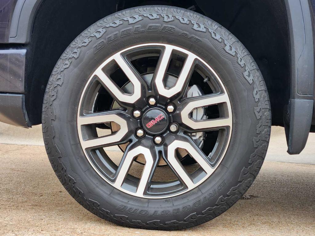 used 2022 GMC Sierra 1500 car, priced at $49,990