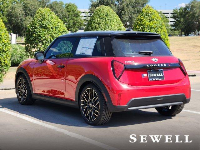 new 2025 MINI Hardtop car, priced at $38,485