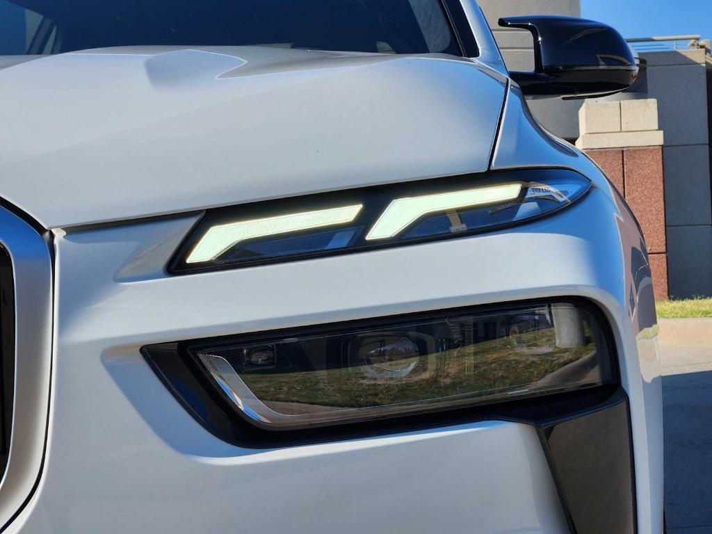 used 2025 BMW X7 car, priced at $102,998